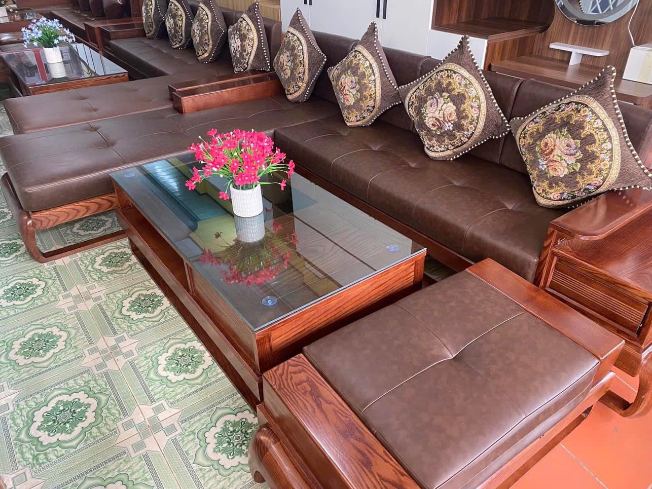 Bộ bàn ghế chân dùi gà chữ L Điểm nhấn cho không gian sống hiện đại