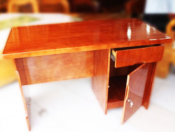 BÀN GIÁM ĐỐC GỖ THÔNG GHÉP 1,2M